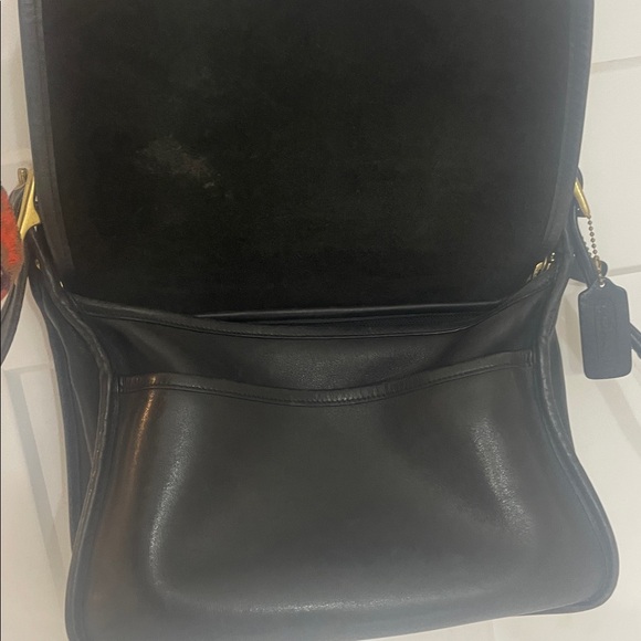 Vintage Coach Legacy Black Leather Zip Top Shoulder Bag No. 9951 – Brass - Picture 4 of 8